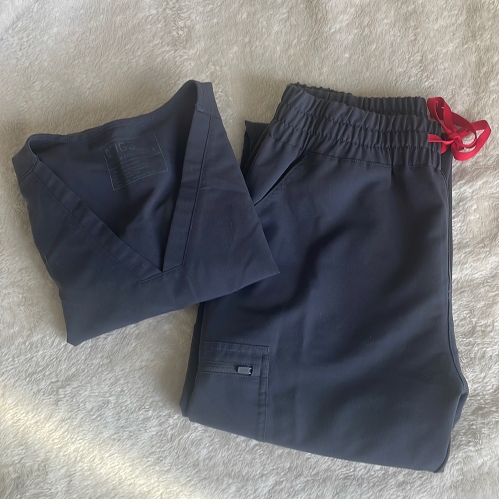 FIGS- Charcoal set
